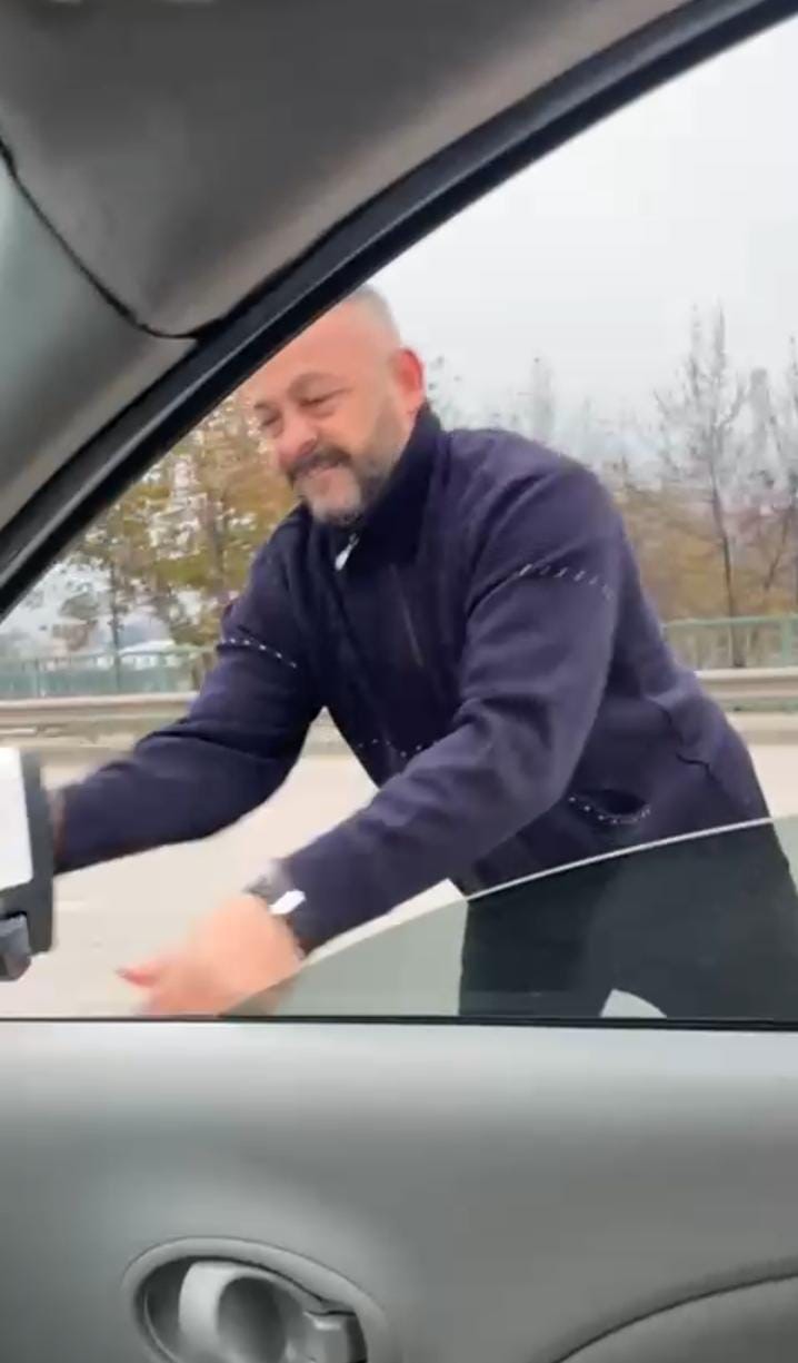 Bursa'da meclis üyesi trafikte saldırıya uğradı! 2 Bülten Medya -
