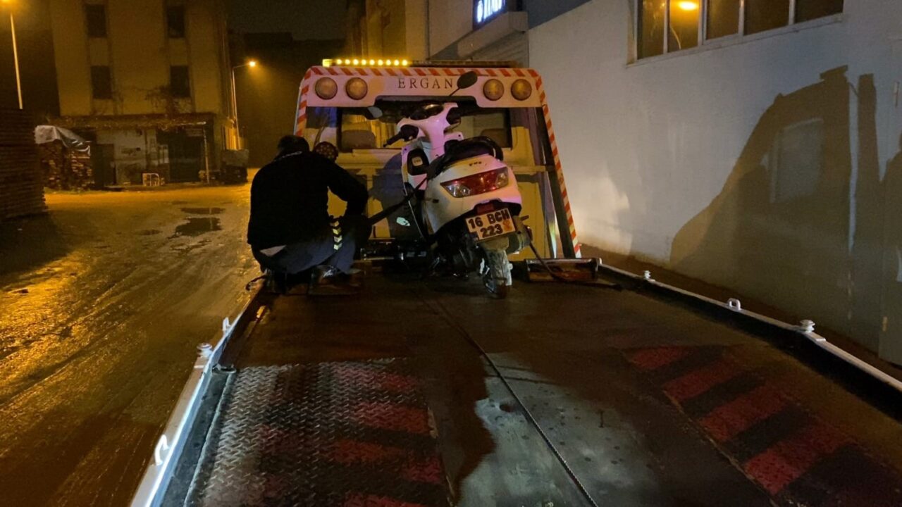 Bursa'da polislere yakalandı, alkollü ve ehliyetsiz çıktı! 2 Bülten Medya -
