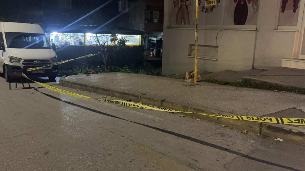 Bursa’da araçtan silahla ateş açıldı, 1 kişi yaralandı! 1 Bülten Medya -