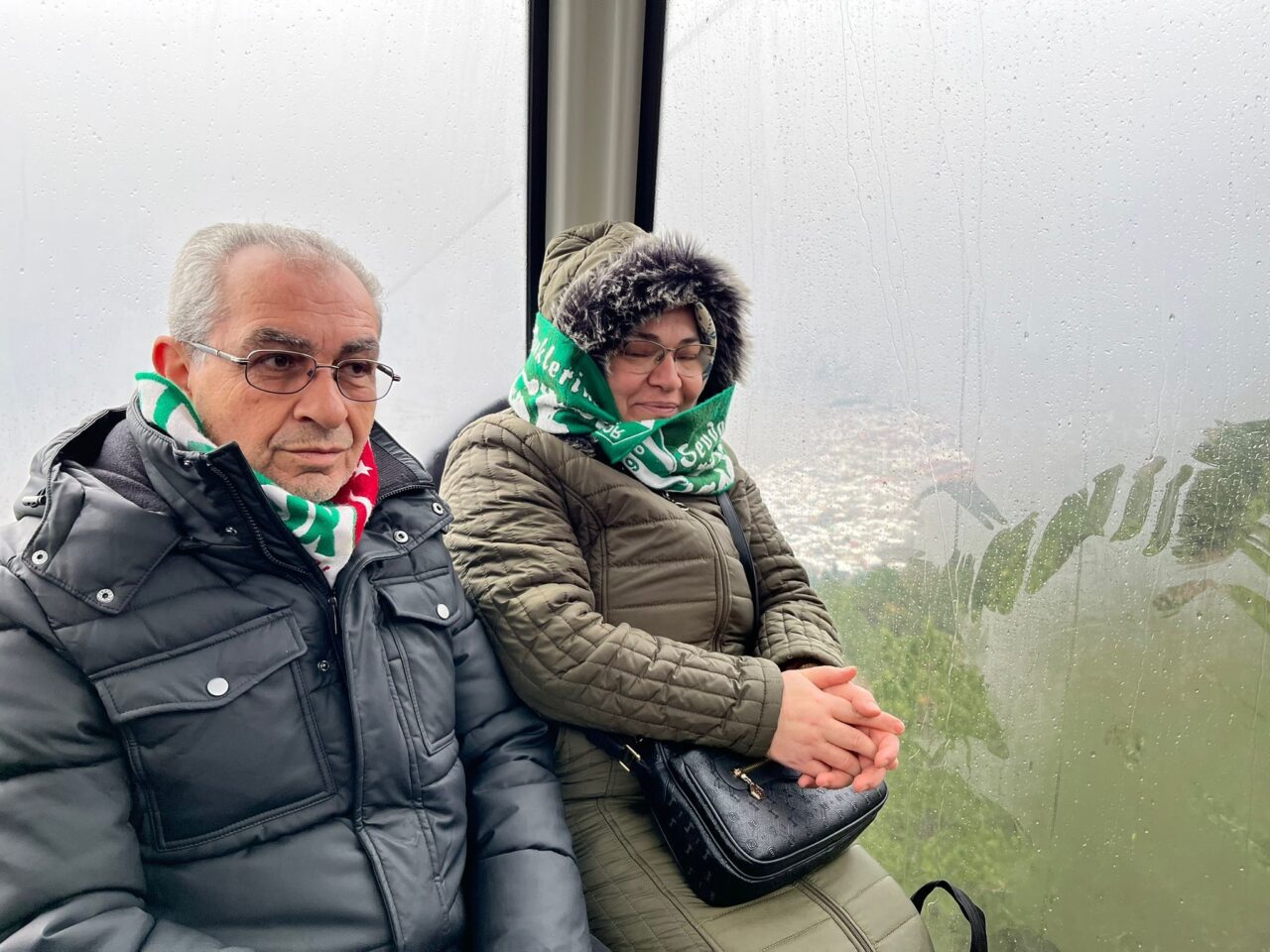 Bursa'da istasyonlarda metrelerce kuyruk oluştu 3 Bülten Medya -