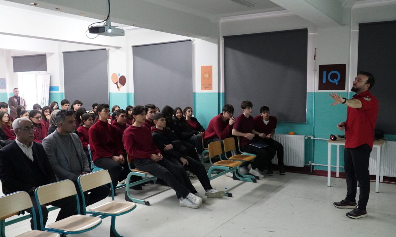 Bursa'da AKUT'tan öğrencilere hayat kurtaran eğitim 11 Bülten Medya -