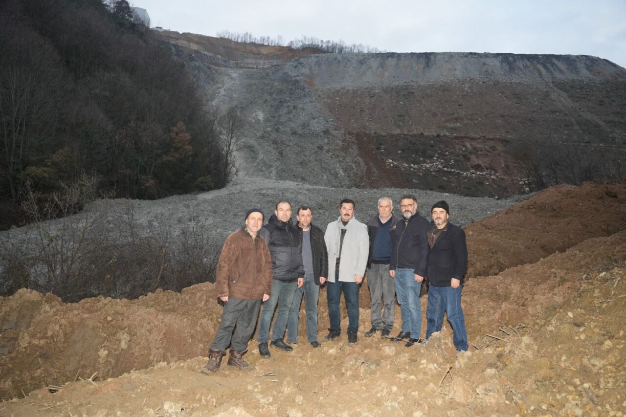 Bursa'da çevre felaketine Özel'den net açıklama: "Gereği yapılacak!" 2 Bülten Medya -