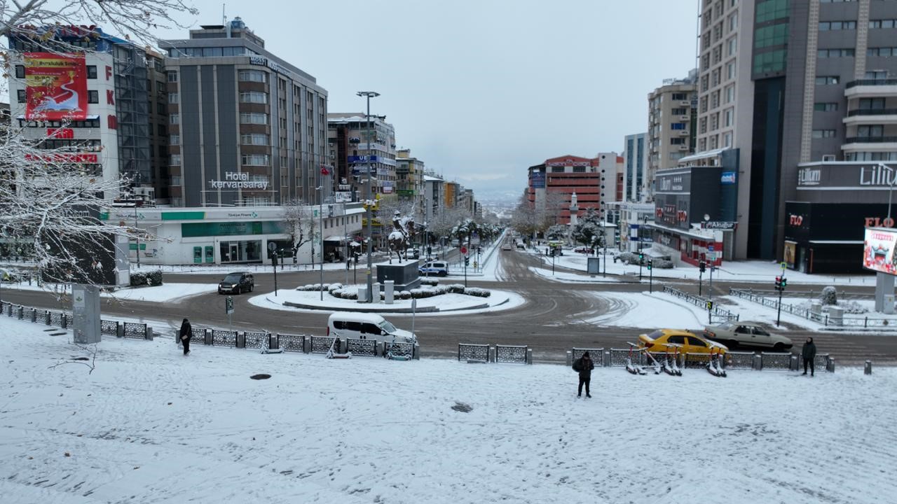 Bursa'da yeni yılla birlikte kar sevinci 2 Bülten Medya -