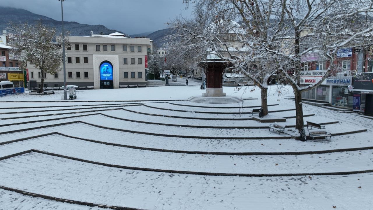 Bursa'da yeni yılla birlikte kar sevinci 5 Bülten Medya -