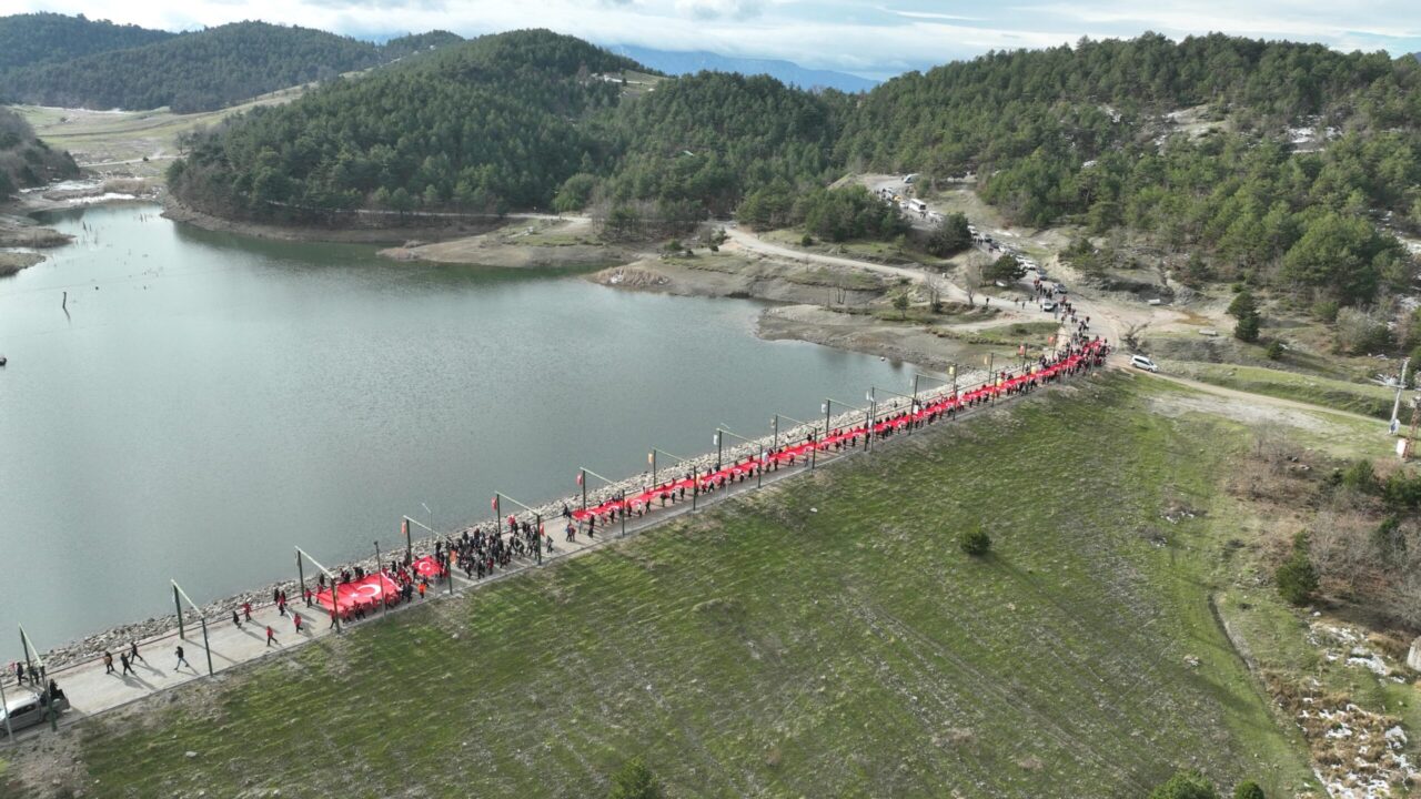 Sarıkamış Harekatı’nın 111’inci yıl dönümü, Bursa'da da yürüyüş ve dualarla anıldı. 4 Bülten Medya -
