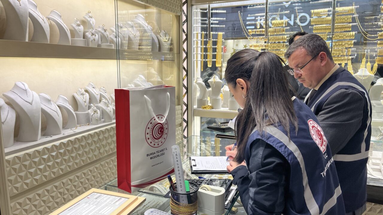 Bursa'da kafe, market, kuyumcu ve benzeri işletmelere ceza yağdı 1 Bülten Medya -