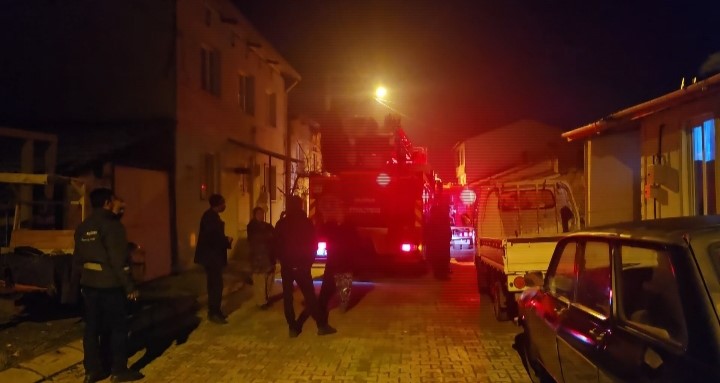 Bursa'da baca yangını mahalleliyi sokağa döktü! 1 Bülten Medya -