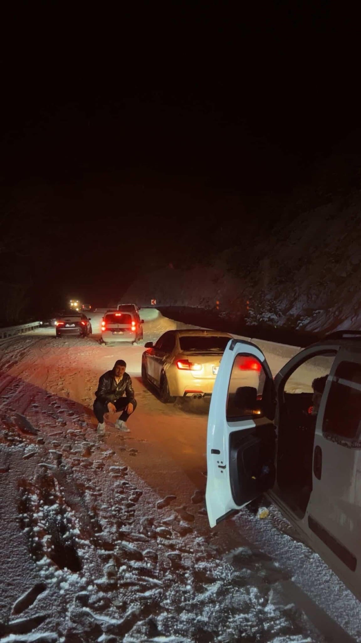 Bursa'da yolda mahsur kaldılar 2 Bülten Medya -