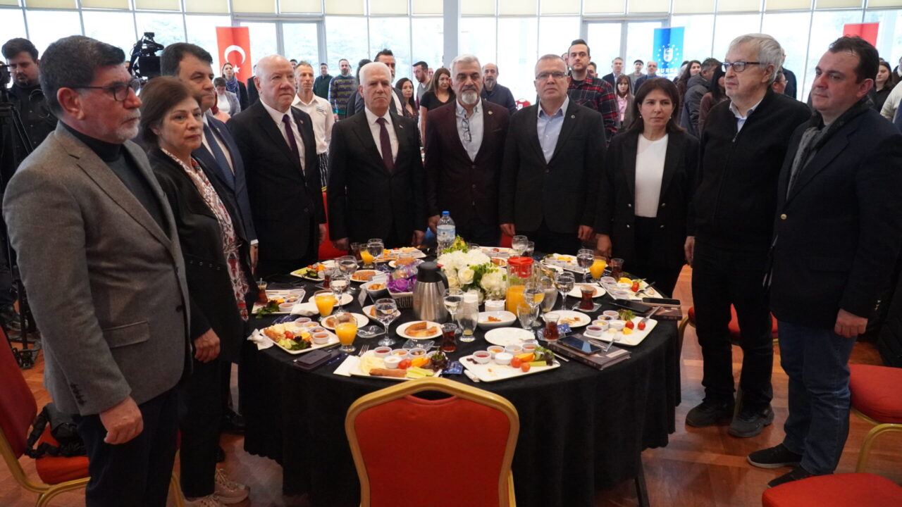 Başkan Bozbey: "Özgür basın olmadan demokrasi olmaz" 19 Bülten Medya -