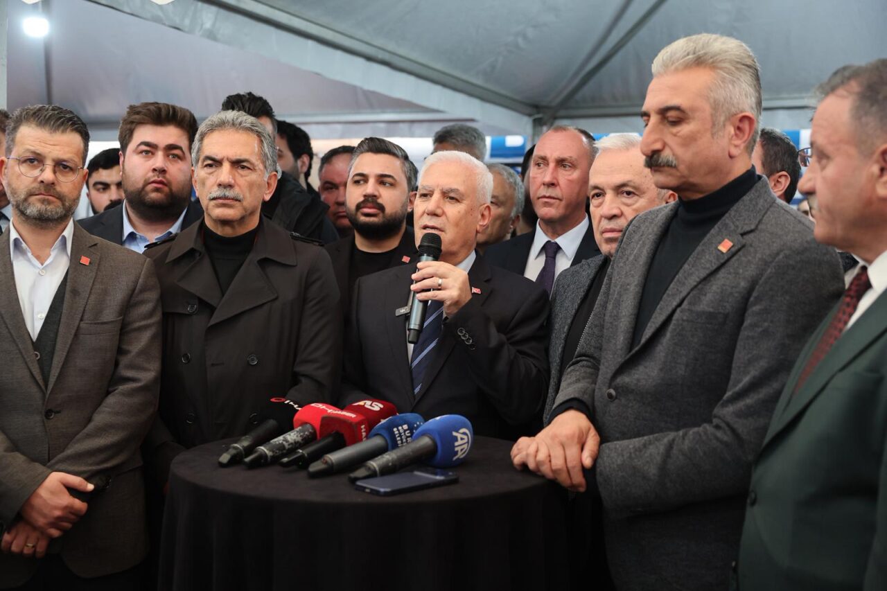 Vatandaş yürüyor… 2 Bülten Medya -