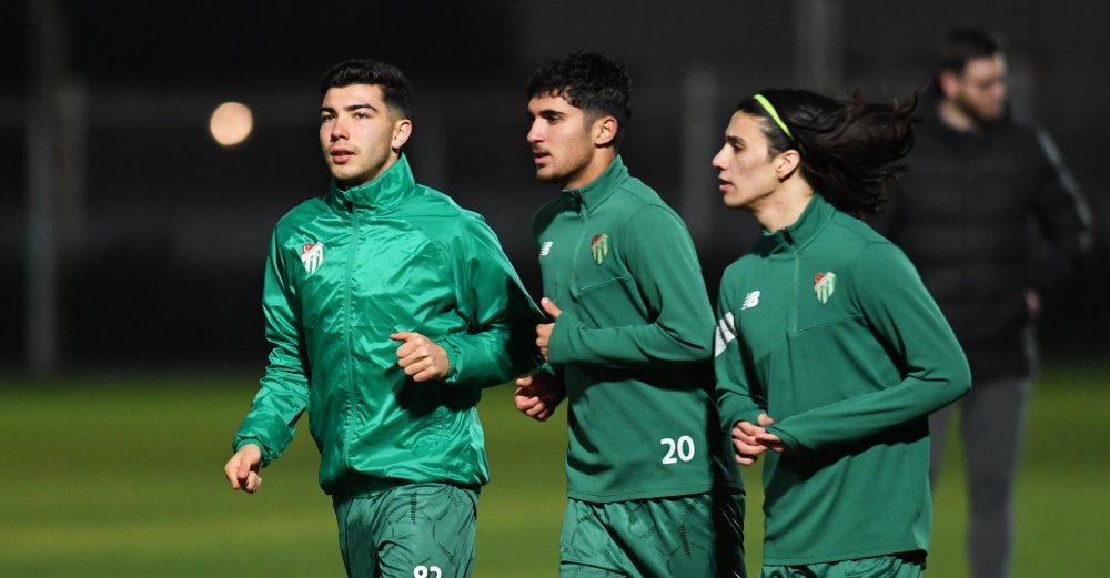 Bursaspor'un Antalya kampı başladı 1 Bülten Medya -