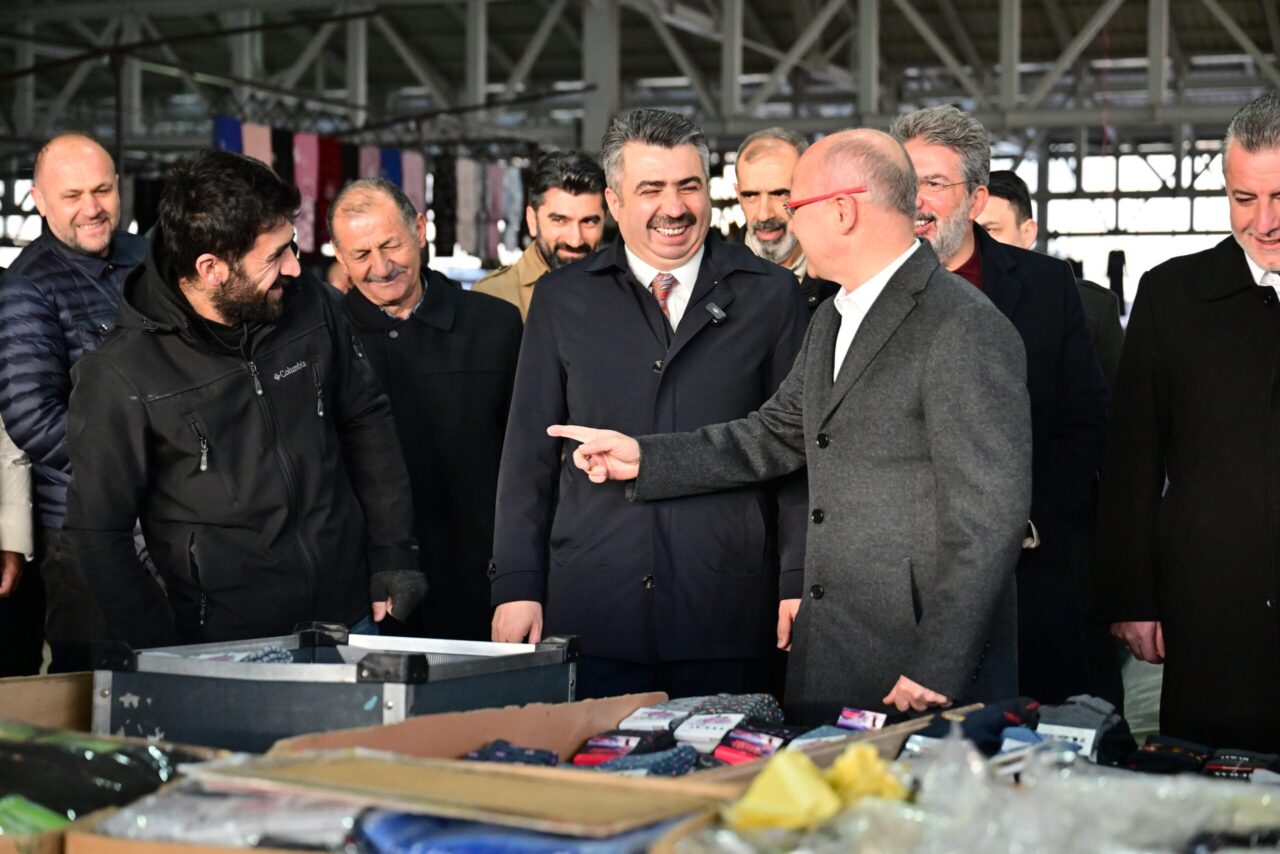 Başkan Yılmaz esnafla kahvaltıda buluştu 2 Bülten Medya -