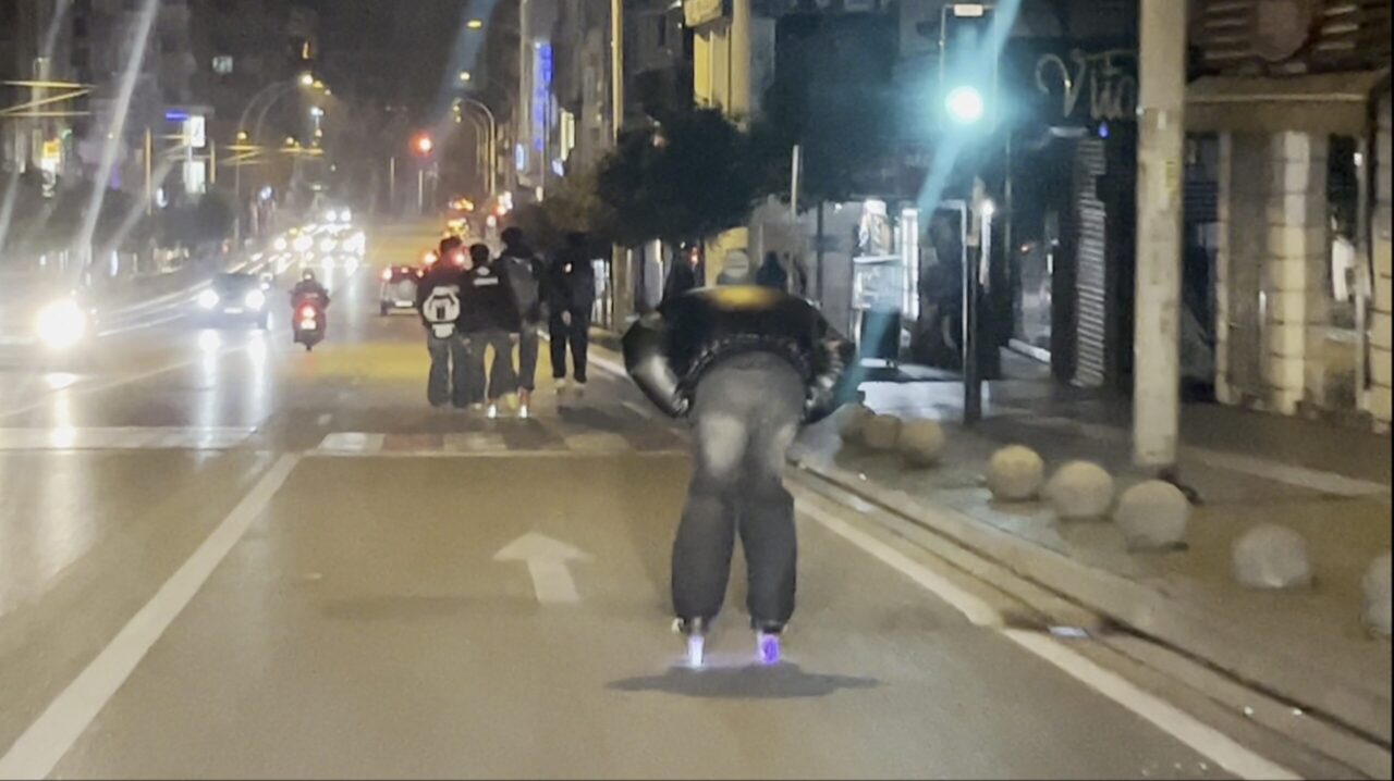 Bursa'da patenli gençlerin tehlikeli yolculuğu! 2 Bülten Medya -