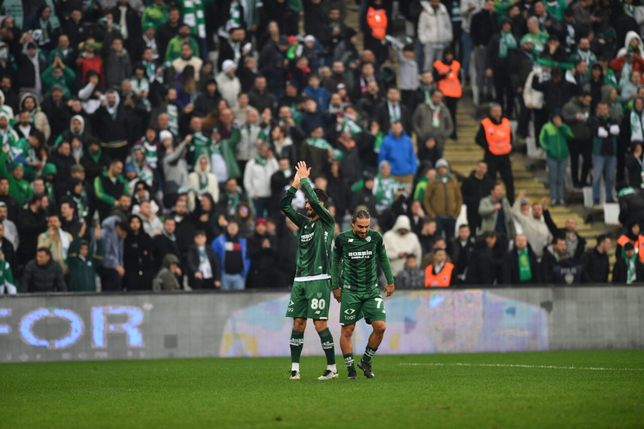 Bursaspor zirvede farkı açıyor! 2 Bülten Medya -