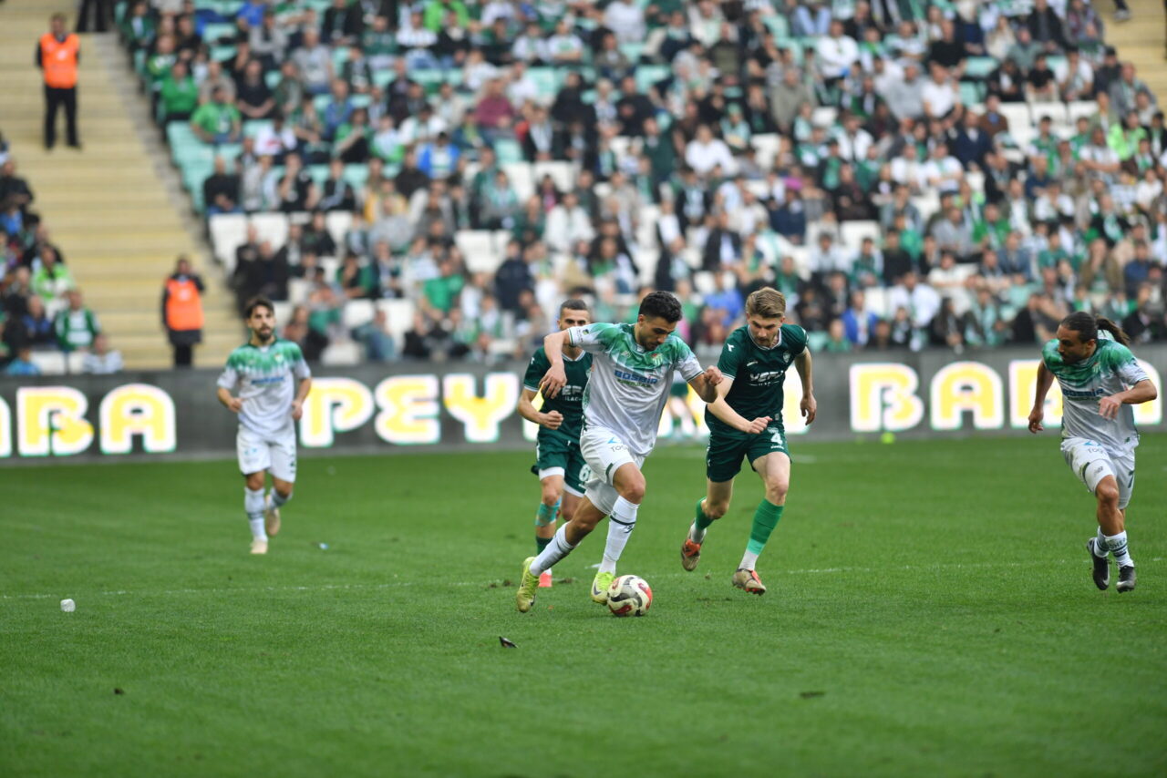 Bursaspor ezdi geçti 2 Bülten Medya -