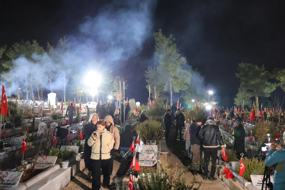 6 Şubat depreminin üçüncü yıl dönümünde acılar hala taze 3 Bülten Medya -