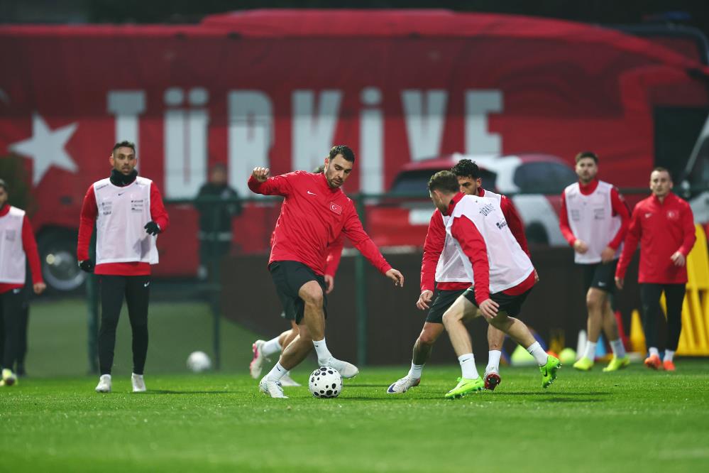 Montella karar verecek… kim sahaya çıkacak? 2 Bülten Medya -