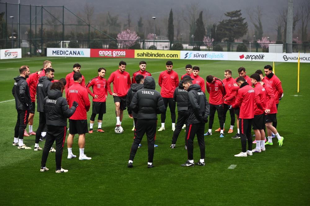 Montella karar verecek… kim sahaya çıkacak? 1 Bülten Medya -