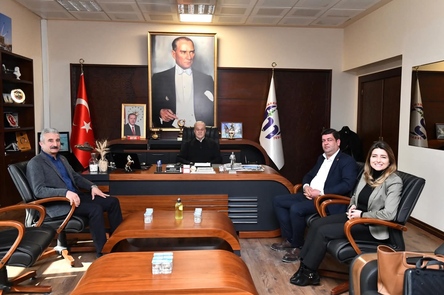 Gördü, duydu, gitti… 4 Bülten Medya -