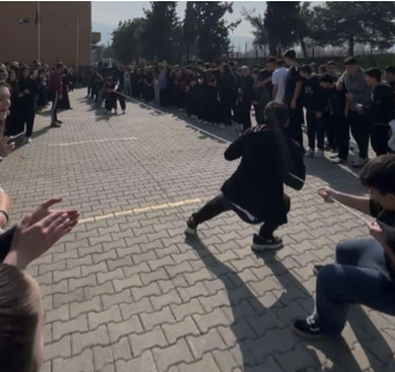 Yıldırım Beyazıt Anadolu Lisesi’nde müthiş gün 1 Bülten Medya -