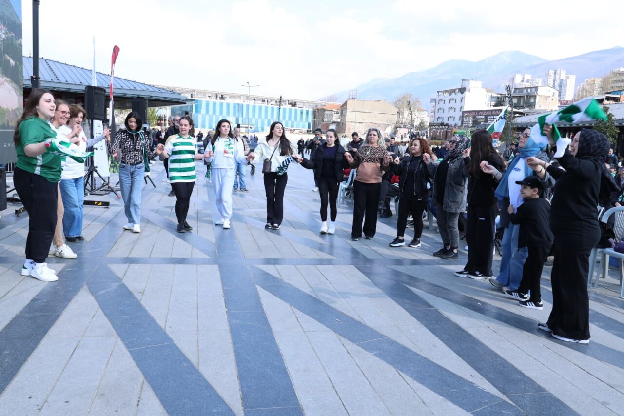 Meydan yeşil beyaza döndü… 3 Bülten Medya -