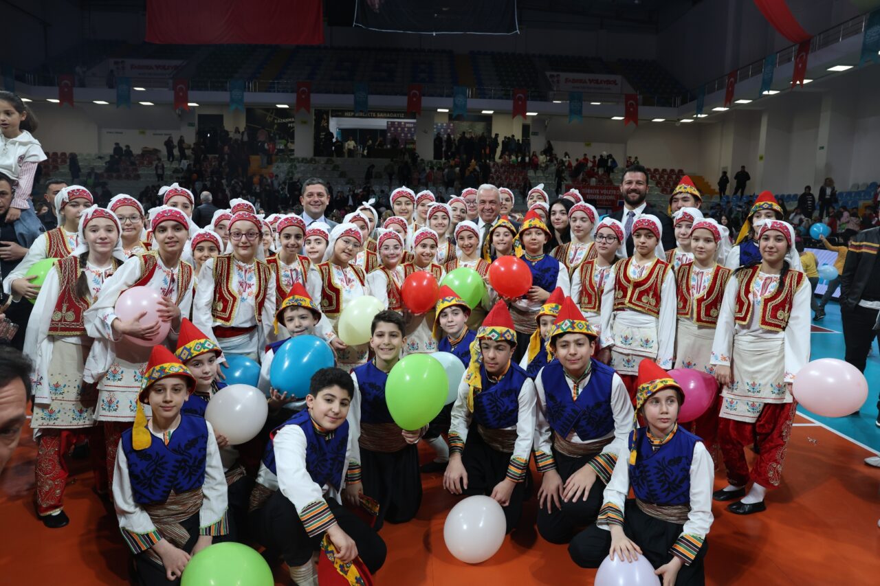 20 bin öğrenci sahada… spor şenliği başladı 7 Bülten Medya -