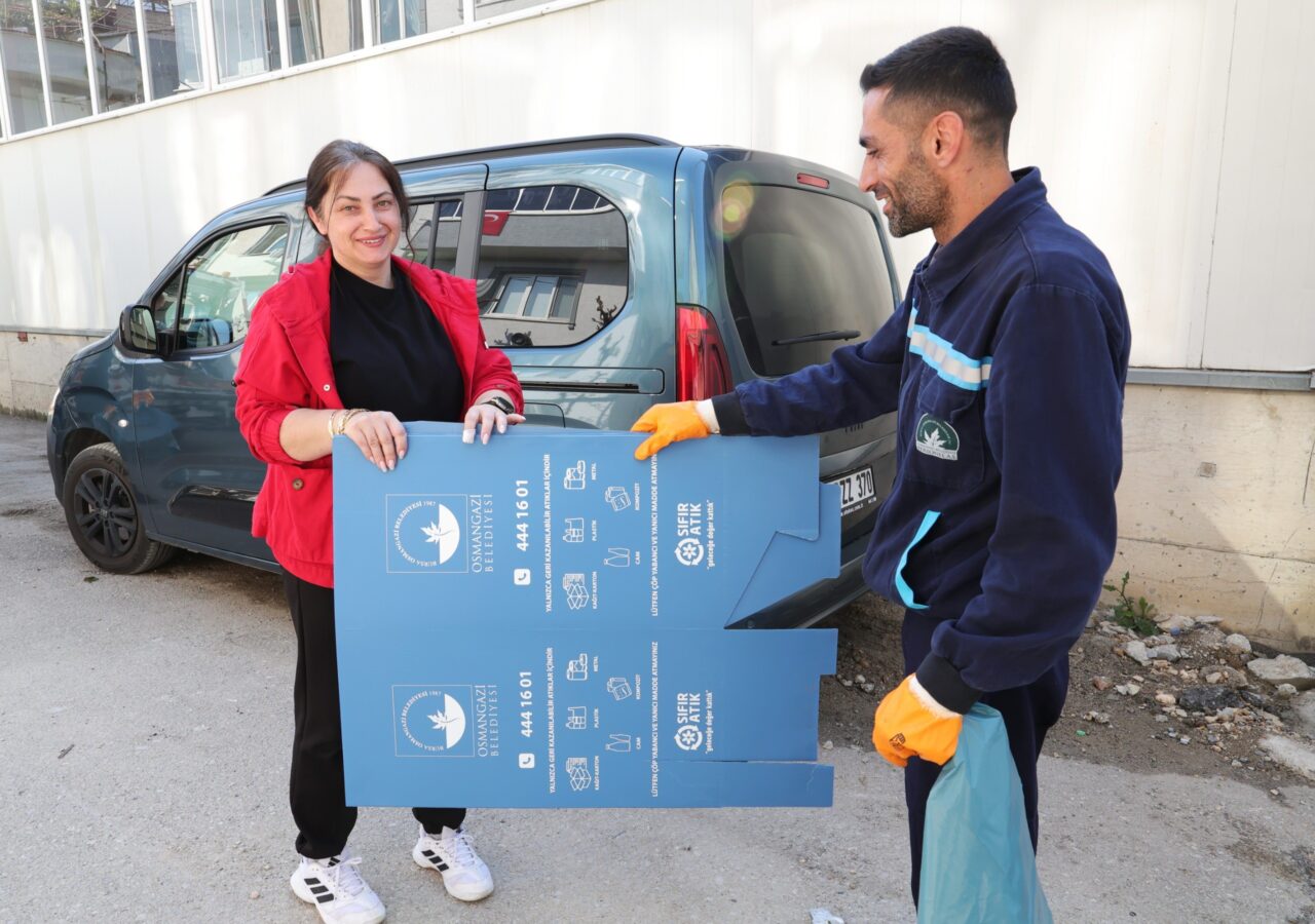Osmangazi'de kapı kapı toplanıyor 2 Bülten Medya -