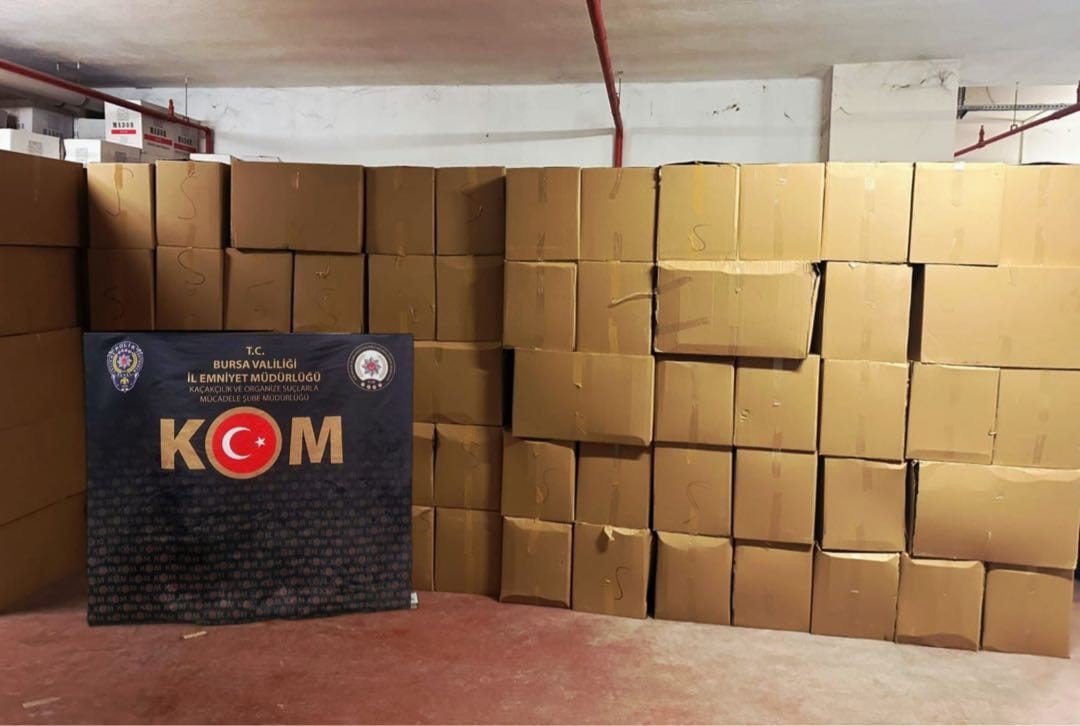 Otoyolda durduruldu! İçinden milyonlar çıktı 1 Bülten Medya -