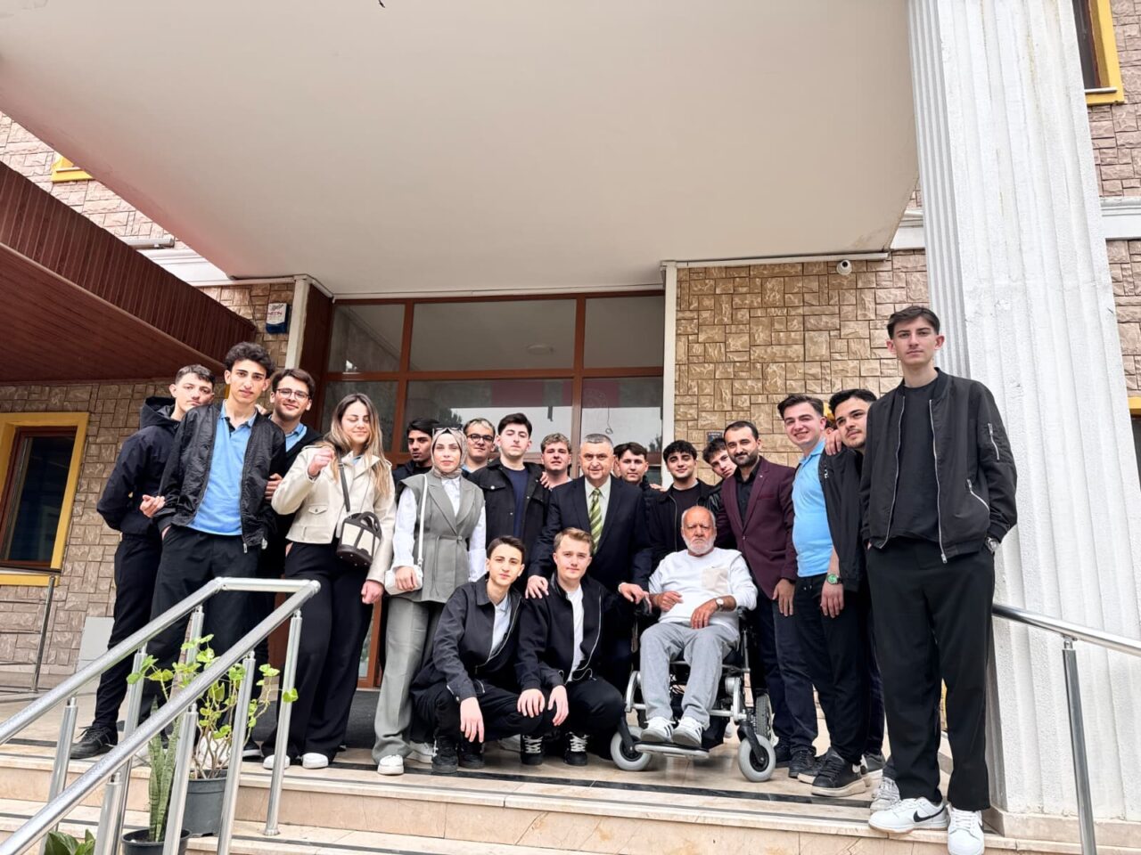 Öğrencilerden bayram öncesi örnek hizmet 1 Bülten Medya -