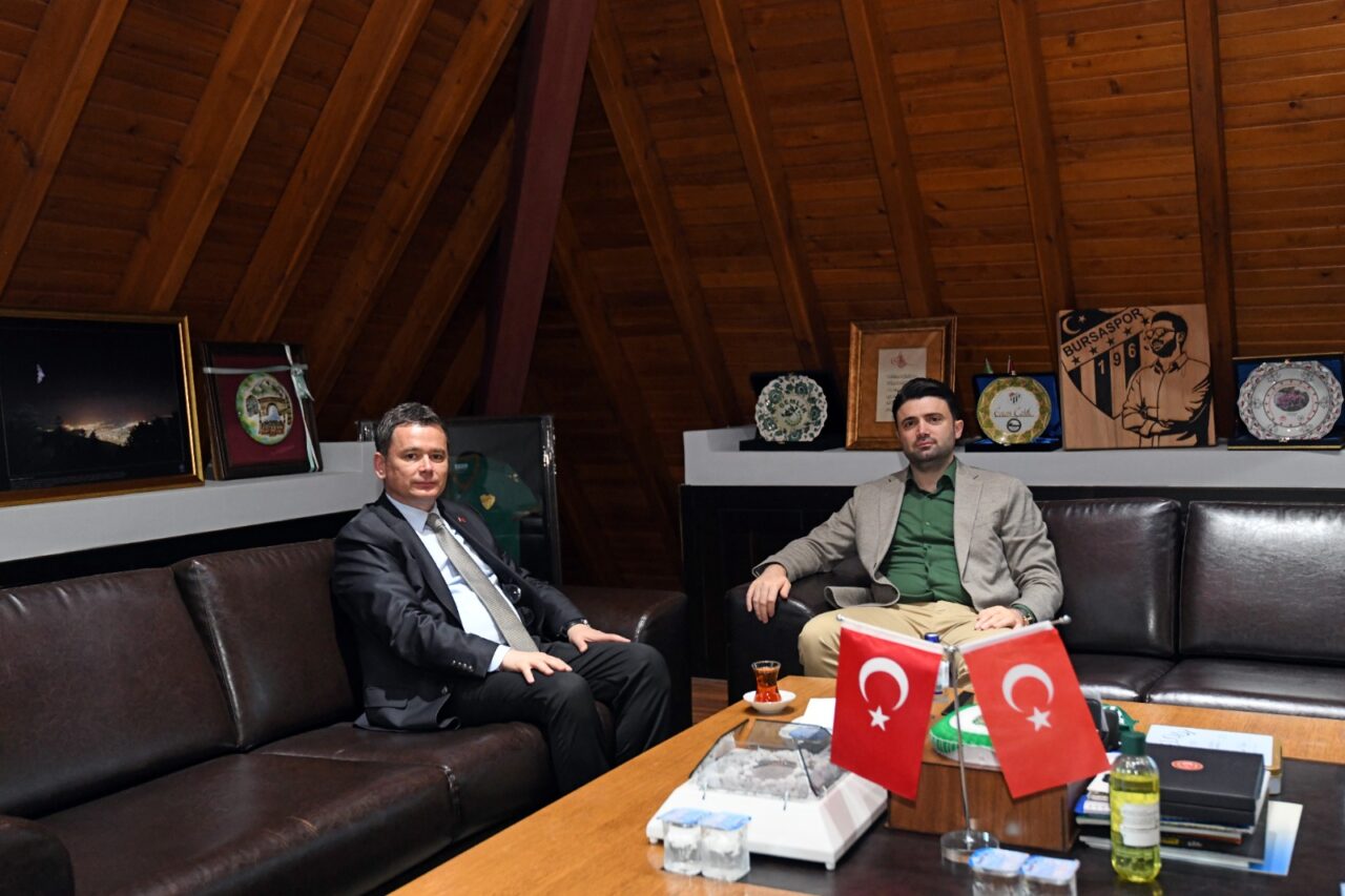 Erkan Aydın Bursaspor'u Ziyaret Etti 1 Bülten Medya -