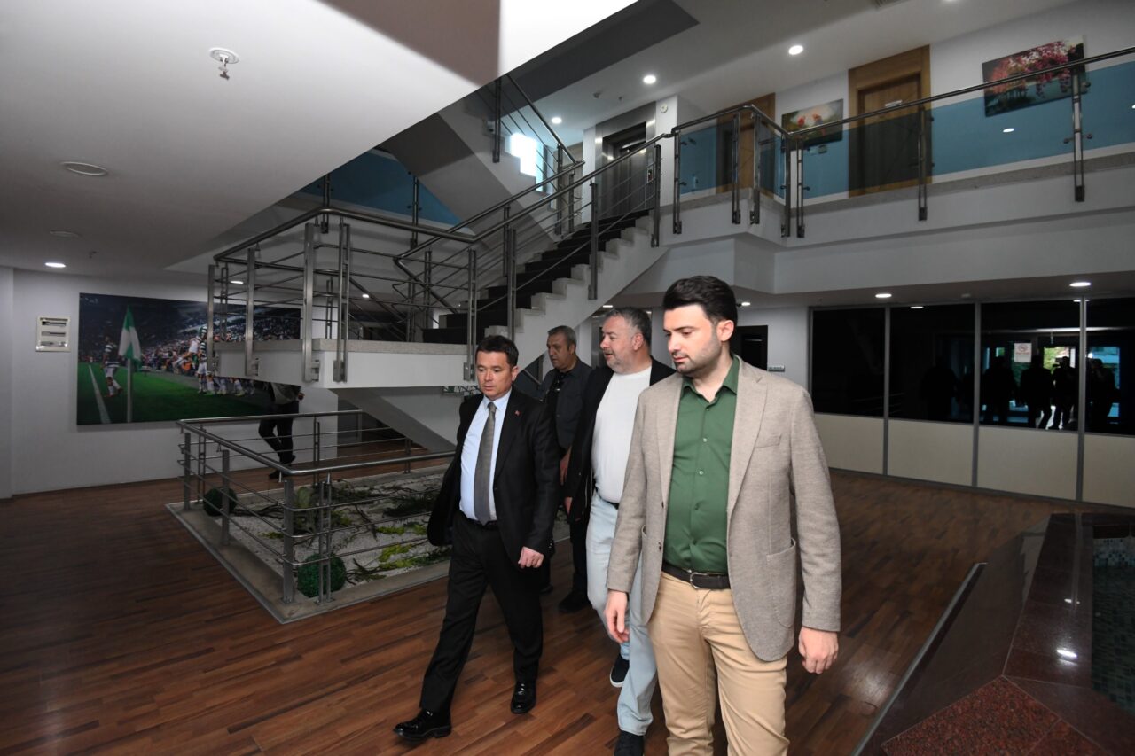 Erkan Aydın Bursaspor'u Ziyaret Etti 2 Bülten Medya -